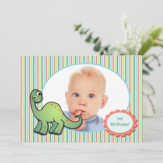 Jongen's Dinosaur Eerste Verjaardag Uitnodiging (Staand voorkant)