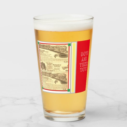 Jongens en hun speelgoed vakantie glas (Voorkant gevuld)