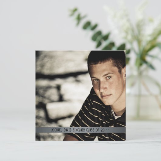 Jongens Foto Afstuderen aankondiging (Staand voorkant)