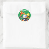 Jongen's gepersonaliseerde naam Happy Birthday Ronde Sticker (Tas)