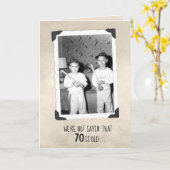 Jongens met honkbalknuppels 70e verjaardag Humor K Kaart (Gele Bloem)