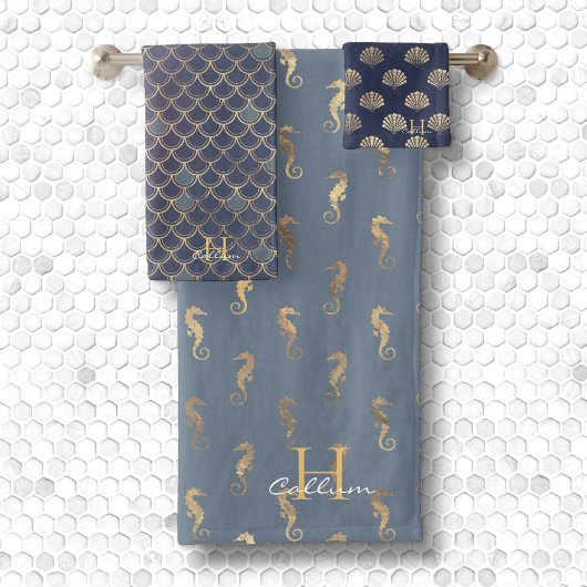 Jongens Metallic Goud Monogrammed Stoffig Blauw Me Bad Handdoek