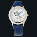 Jongens Moderne Sport Tennis Kinder Horloge<br><div class="desc">Dit schattige en moderne kinder horloge heeft een tennisracket en een bal,  met een eenvoudige achtergrond. Het horloge kan worden gepersonaliseerd met uw jongensnaam,  en duidelijke cijfers,  het perfecte cadeau voor elke sportliefhebber.</div>