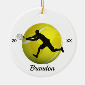 Jongens of Mannen Tennisspeler Bal Naam & Jaar Keramisch Ornament (Voorkant)