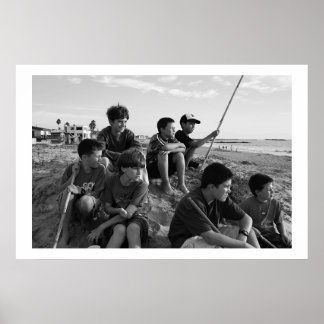 Jongens op het strand van Ventura Poster