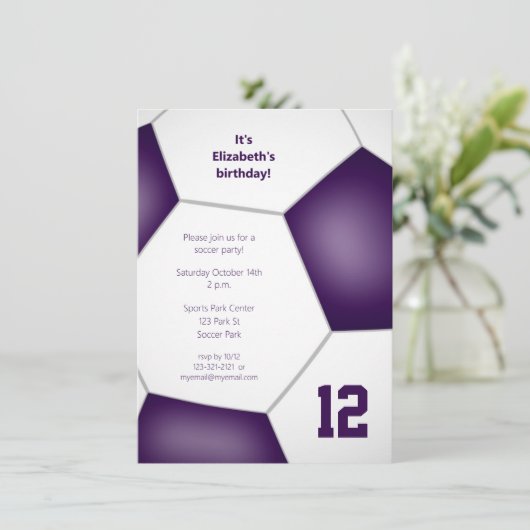 jongens paarse voetbal verjaardagsporten kaart (Staand voorkant)