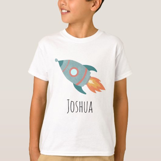 Jongens Schattige Blauwe Raketschip in Ruimte en N T-shirt (Voorkant)