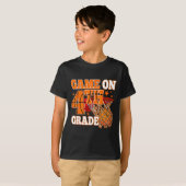 Jongens spel op 4e klas basketbal terug naar schoo t-shirt (Voorkant volledig)