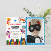 Jongens Superheld Foto Verjaardag Party Uitnodigin Kaart (Staand voorkant)