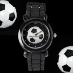 Jongens Voetbal Zwart Stijlvolle Custom Name Kinde Horloge<br><div class="desc">Voetbal horloge voor kinderen. Custom,  Kinder,  Naam,  staal zwart lederen jongens horloge. Personaliseer het met de naam van uw kind.</div>
