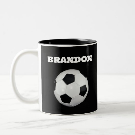 Jongens Voetbal Zwart Stijlvolle Custom Name Kinde Tweekleurige Koffiemok (Links)