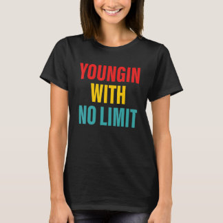 Jongere met No Limit-kleding T-shirt