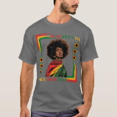 Jongste Afro-vrouw gedrapeerd in vrijheidsvlag T-shirt (Voorkant)