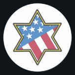 Joods Amerikaans Cadeaus voor Chanoeka Ronde Sticker<br><div class="desc">Geef deze joods-Amerikaanse geschenken als Chanoeka-cadeaus aan familie en vrienden om het hele jaar door te worden draag met een patriottische joodse trots. Wat een uniek uitziend Amerikaans vlagsymbool in een ster van David!</div>