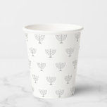 Joodse menorah grijs wit modern patroon Hanukkah Papieren Bekers<br><div class="desc">Joodse menorah zilver grijs en wit modern patroon Hanukkah,  bar mitzvah,  bat mitzvah,  Shabat,  Joodse Feestdagen,  elegante papierbekers</div>