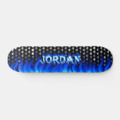 Jordan skateboard blauw vuur en vlammenontwerp. (Horizontaal)