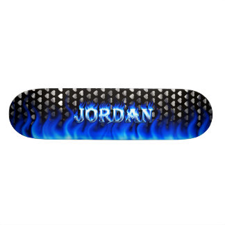 Jordan skateboard blauw vuur en vlammenontwerp.