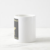 Joseph Carrillo Ultimate Celebrity Blackout Mok (Center)