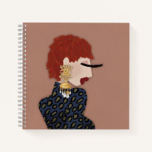 Josephine aux grandes boucles d'oreilles mode