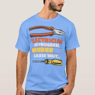 Journeyman met leerling-elektronica t-shirt