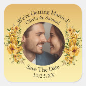 Jouw foto & namen, save the date, goudgeel vierkante sticker (Voorkant)