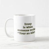 Jouw Idioot. Koffiemok (Links)