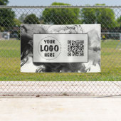 Jouw Logo Smokey Gothic Monochrome Spandoek (Insitu)