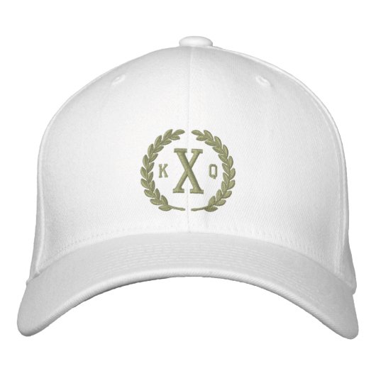 Jouw Monogram 3 Letters en Laurels Embroidery Pet (Voorkant)