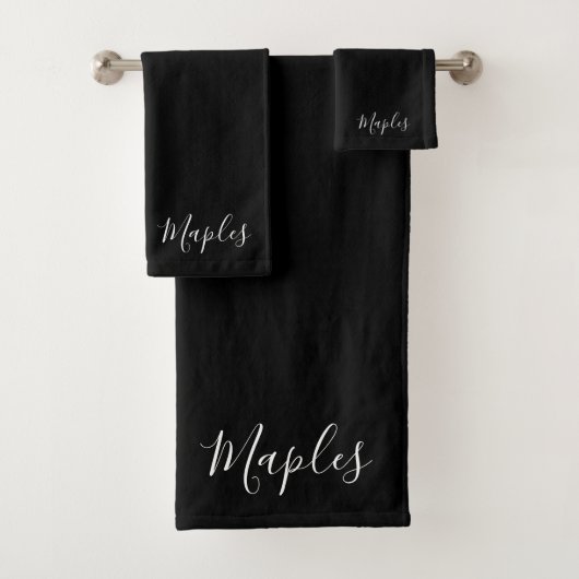 Jouw naam | Elegant wit script op zwart Bad Handdoek (Insitu)