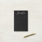 Jouw naam | Elegant wit script op zwart Post-it® Notes (Op bureau)
