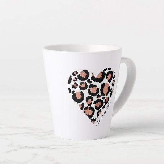 Jouw naam Leopard Cheetah Pattern Heart Latte Mok (Rechterhoek)