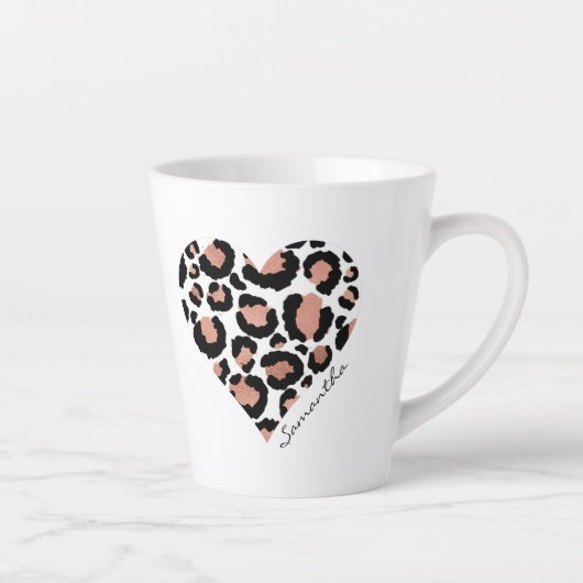 Jouw naam Leopard Cheetah Pattern Heart Latte Mok (Rechts)