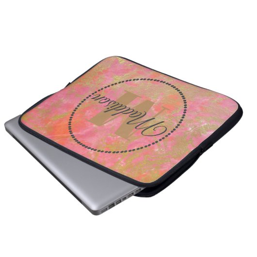 Jouw naam roze marmer Gold van het moderne patroon Laptop Sleeve (Voorkant onderkant)