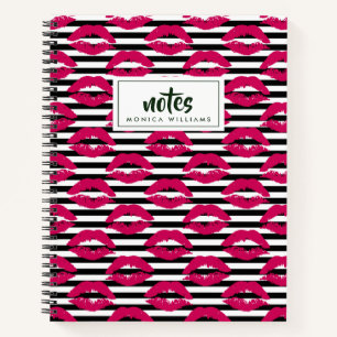 Jouw naam toevoegen Lipstick Kiss B&W Striped Pa Notitieboek