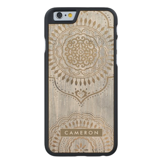 Jouw naam toevoegen | Mandala Gold Design Carved Wood iPhone Hoesje (Achterkant)