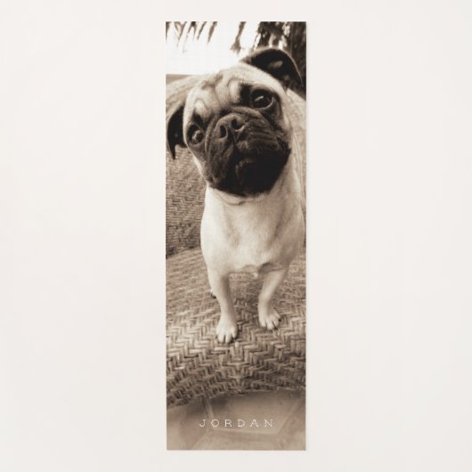 Jouw naam toevoegen | Pug met kop kantelbaar Yogamat (Voorkant)