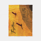 Jouw naam toevoegen | Twee vogels vliegen samen Fleece Deken (Voorkant)