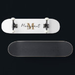 Jouw namen op aangepast skateboard - Maak het van<br><div class="desc">Zet er jouw naam op! Met onze aangepaste skateboards kunt u uw stijl laten zien met gepersonaliseerde tekst, afbeeldingen en kleuren. Of je nu de straat oversteekt of een schaatser cadeau doet, dit bord draait om jou. Compleet met wieltjes en gebouwd voor prestaties - uw rit, jouw naam, uw weg....</div>
