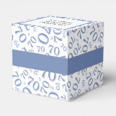 Jouw tekst 70e verjaardag nummer Patroon blauw/wit Bedankdoosjes (Achterkant)