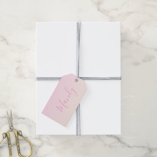 Jouw tekst | Elegant Script & Zachte Blush Roze Om Cadeaulabel (Met Touw)