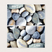 Jouw tekst Joy Hope Peace Faith Love Pebbles Kaart (Buitenkant ongevouwen)