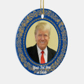 Jouw tekst/Kleur Donald Trump Kerstkrans Blauw Keramisch Ornament (Rechts)