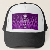 Jouw tekst op Keep Calm met paarse racevlammen Trucker Pet (Voorkant)