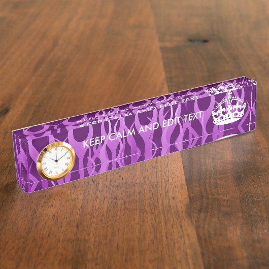 Jouw tekst over "Keep Calm" op Paarse racegevechte Naambordje (Zijkant)