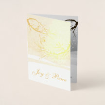 Joy and Peace Red Kerstvogels in Snowy Tree