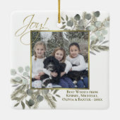 Joy! Elegant Eucalyptus & Pine Holiday Foto Keramisch Ornament (Achterkant)