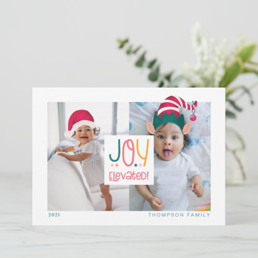 Joy Elevated Fun Elf & Santa Claus Pet 2 Foto Feestdagenkaart (Staand voorkant)