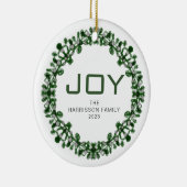 Joy Floral Kerstkrans Familienaam Foto Keramisch Ornament (Rechts)