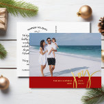 Joy Love Peace Large Photo KerstLetter Red Folie Feestdagen Briefkaart<br><div class="desc">Verstuur speciale vakantiewensen met dit feestelijke briefkaart met "JOY" in een handgetekende typografie lettertype in echte gouden folie - ingesteld op uw aangepaste foto en rode rand. Voeg gemakkelijk jouw naam en douanetekst aan de voorzijde en uw eigen getypte vakantiegroet aan de achterzijde toe of schrap de nota om ruimte...</div>