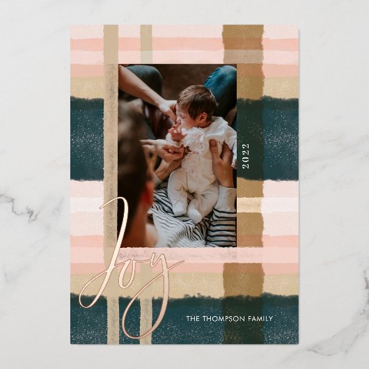 Joy | Moderne groene en roze Waterverf foto Folie Feestdagenkaart (Voorkant)
